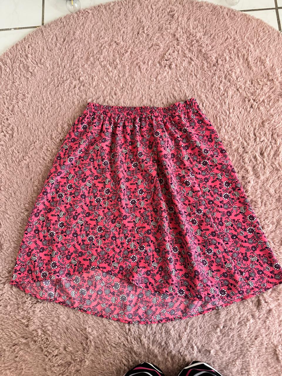 Falda floreada